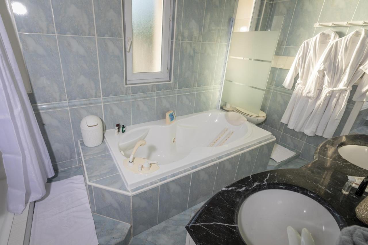 Domaine La Corniche Bed & Breakfast Bayon Exterior foto